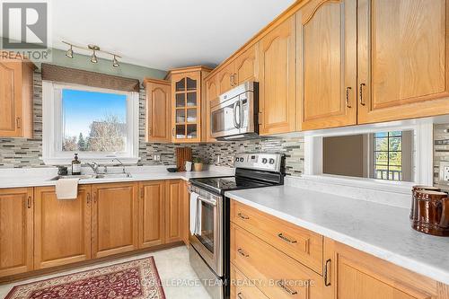 14 Garrison Drive, North Grenville, ON - Indoor Photo Showing Kitchen With Double Sink