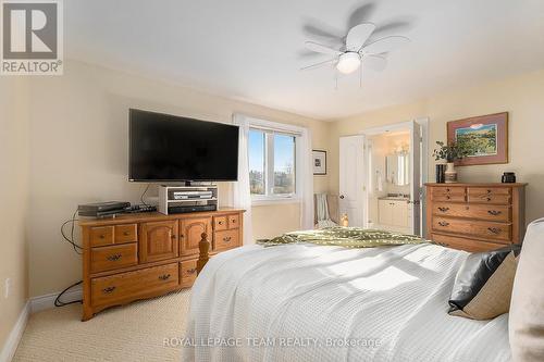 14 Garrison Drive, North Grenville, ON - Indoor Photo Showing Bedroom