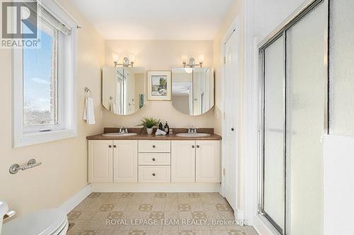 14 Garrison Drive, North Grenville, ON - Indoor Photo Showing Bathroom