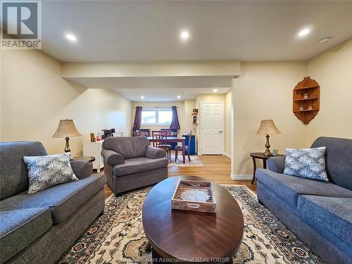 79 Blackacre Crescent, Tilbury, ON - Indoor Photo Showing Living Room