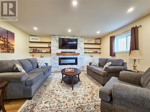 79 Blackacre Crescent, Tilbury, ON - Indoor Photo Showing Living Room With Fireplace