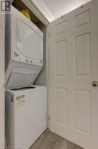 184 Gatewood Road, Kitchener, ON - Indoor Photo Showing Laundry Room