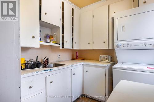 326 Andrew Street, Shelburne, ON - Indoor Photo Showing Laundry Room