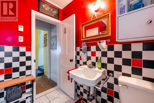 326 Andrew Street, Shelburne, ON - Indoor Photo Showing Bathroom