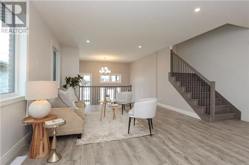 30 Noah Court, Sudbury, ON - Indoor Photo Showing Living Room