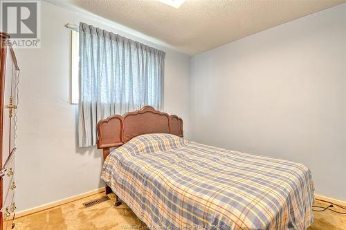 1567 Curry Avenue, Windsor, ON - Indoor Photo Showing Bedroom