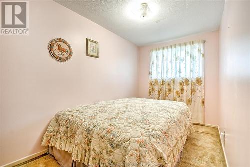 1567 Curry Avenue, Windsor, ON - Indoor Photo Showing Bedroom