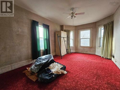 177 Pleasant Street, Truro, NS - Indoor Photo Showing Other Room