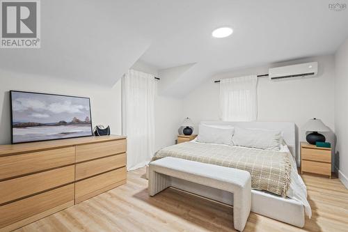 55 Central Avenue, Halifax, NS - Indoor Photo Showing Bedroom