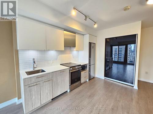 1428 - 251 Jarvis Street, Toronto, ON - Indoor Photo Showing Kitchen With Upgraded Kitchen