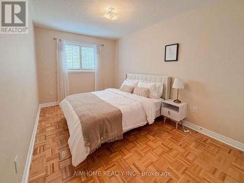 49 Pine Hollow Crescent, Vaughan, ON - Indoor Photo Showing Bedroom