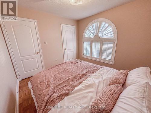 49 Pine Hollow Crescent, Vaughan, ON - Indoor Photo Showing Bedroom