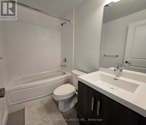 D305 - 33 Clegg Road, Markham, ON - Indoor Photo Showing Bathroom