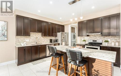 35 Killick Road, Brampton, ON - Indoor Photo Showing Kitchen With Upgraded Kitchen