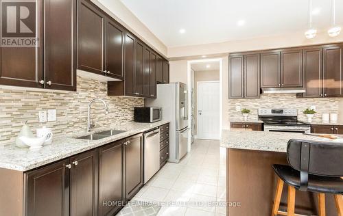 35 Killick Road, Brampton, ON - Indoor Photo Showing Kitchen With Double Sink With Upgraded Kitchen