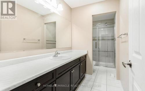 35 Killick Road, Brampton, ON - Indoor Photo Showing Bathroom