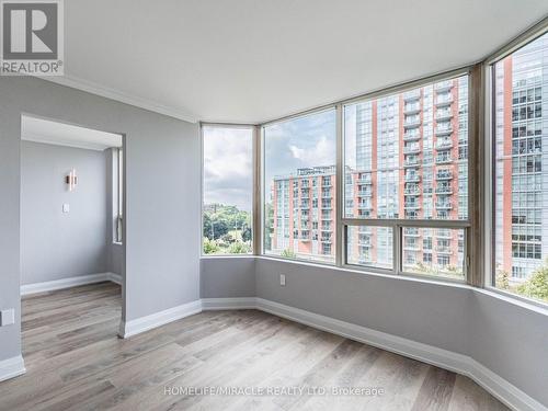 604 - 1270 Maple Crossing Boulevard, Burlington, ON - Indoor Photo Showing Other Room