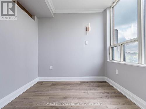 604 - 1270 Maple Crossing Boulevard, Burlington, ON - Indoor Photo Showing Other Room