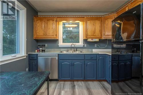 2999 Red Head, Saint John, NB - Indoor Photo Showing Kitchen With Double Sink