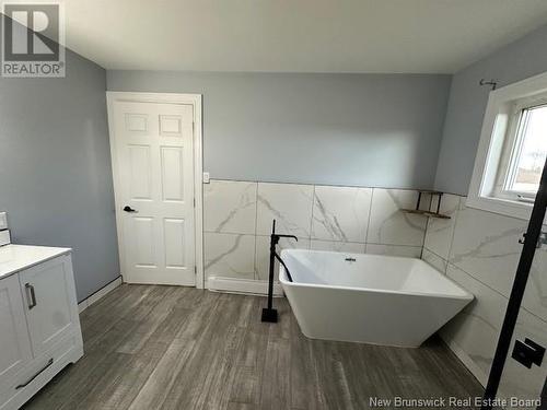 383 Rue Principale Street, Eel River Crossing, NB - Indoor Photo Showing Bathroom