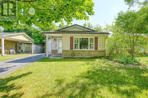 56 Helene Crescent, Waterloo, ON - Outdoor