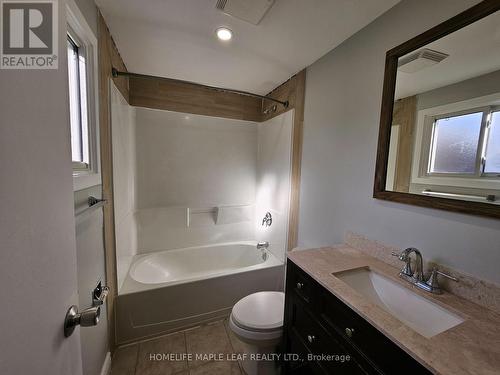 56 Helene Crescent, Waterloo, ON - Indoor Photo Showing Bathroom