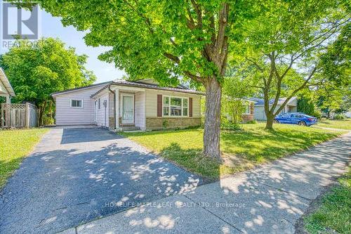 56 Helene Crescent, Waterloo, ON - Outdoor