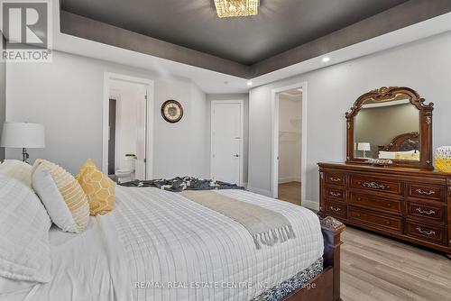 1337 Medway Park Drive, London, ON - Indoor Photo Showing Bedroom