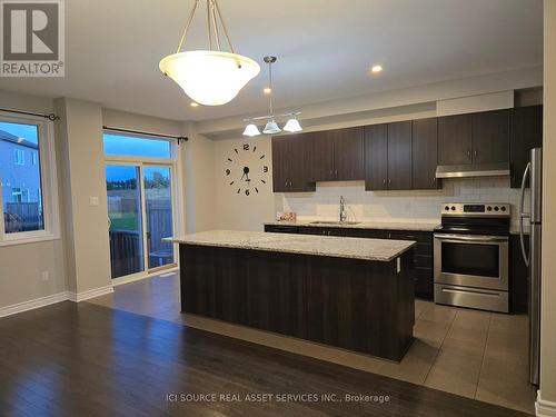 193 Kimpton Drive, Ottawa, ON - Indoor Photo Showing Kitchen With Stainless Steel Kitchen With Upgraded Kitchen