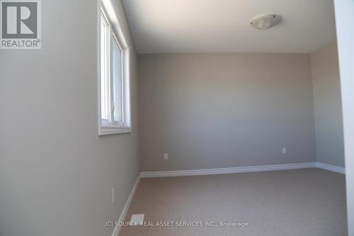 193 Kimpton Drive, Ottawa, ON - Indoor Photo Showing Other Room