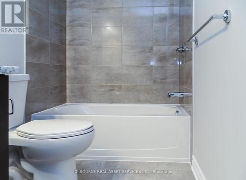 193 Kimpton Drive, Ottawa, ON - Indoor Photo Showing Bathroom