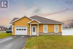 1 MacKinnon Court  Kentville, NS B4N 5R7