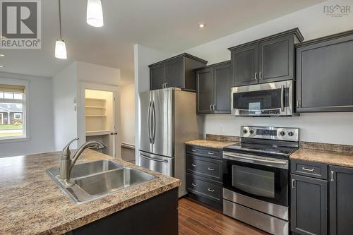 1 Mackinnon Court, Kentville, NS - Indoor Photo Showing Kitchen With Double Sink