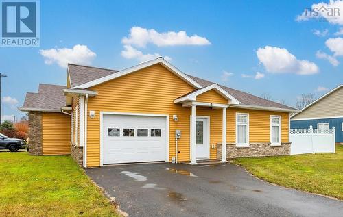 1 Mackinnon Court, Kentville, NS - Outdoor With Facade