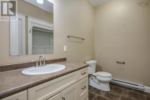 1 Mackinnon Court, Kentville, NS - Indoor Photo Showing Bathroom