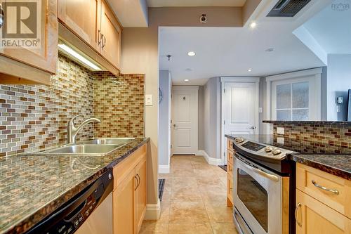 317 45 Vimy Avenue, Halifax, NS - Indoor Photo Showing Kitchen With Double Sink