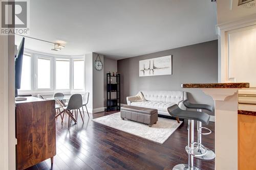 317 45 Vimy Avenue, Halifax, NS - Indoor Photo Showing Living Room