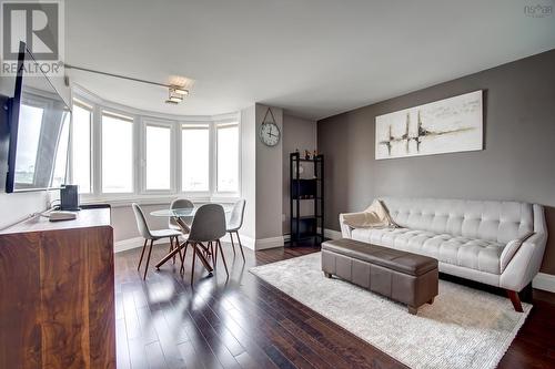 317 45 Vimy Avenue, Halifax, NS - Indoor Photo Showing Living Room