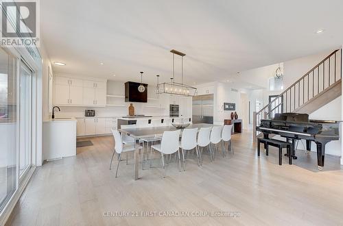 2120 Ironwood Road, London, ON - Indoor Photo Showing Dining Room