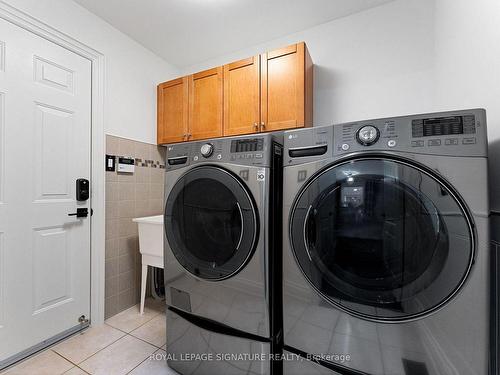 16 Howlett Cres, Ajax, ON - Indoor Photo Showing Laundry Room