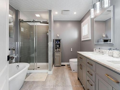 16 Howlett Cres, Ajax, ON - Indoor Photo Showing Bathroom