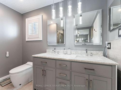 16 Howlett Cres, Ajax, ON - Indoor Photo Showing Bathroom