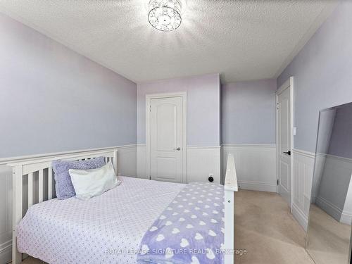 16 Howlett Cres, Ajax, ON - Indoor Photo Showing Bedroom