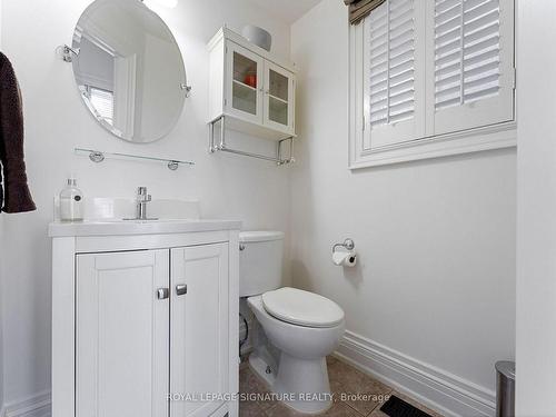 16 Howlett Cres, Ajax, ON - Indoor Photo Showing Bathroom