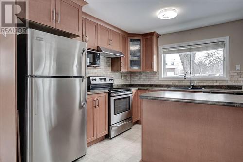 3048 Algonquin Road, Greater Sudbury, ON - Indoor Photo Showing Kitchen