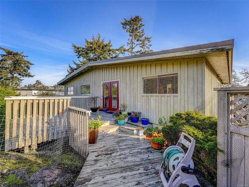 292 Memorial Cres South, Victoria, BC - Outdoor With Deck Patio Veranda