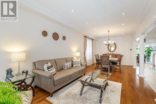 24 Lightheart Drive, Caledon, ON - Indoor Photo Showing Living Room