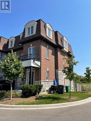 (Lower) - 16 Feldspar Gate, Brampton, ON - Outdoor