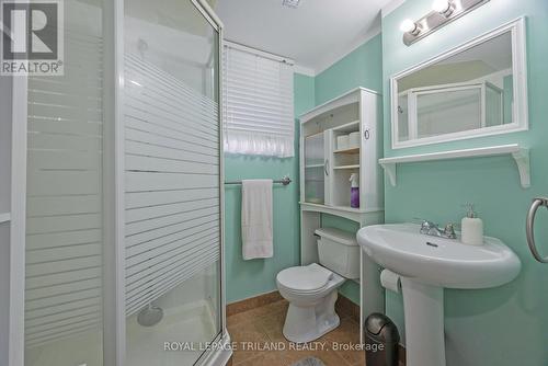 500 Third Street, London, ON - Indoor Photo Showing Bathroom