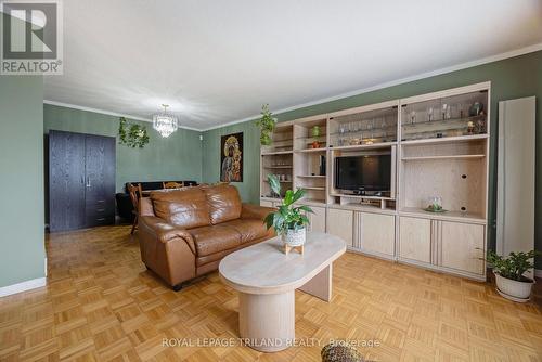 500 Third Street, London, ON - Indoor Photo Showing Living Room